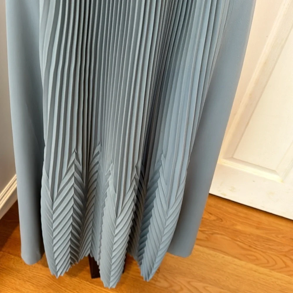 Elie Tahari pleated midi skirt